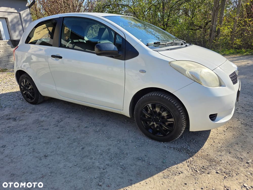 Toyota Yaris 1.0 Luna A/C - 8