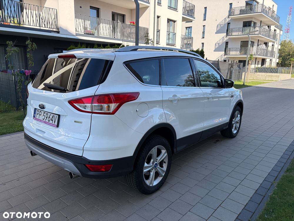 Ford Kuga 1.5 EcoBoost 2x4 Titanium - 9