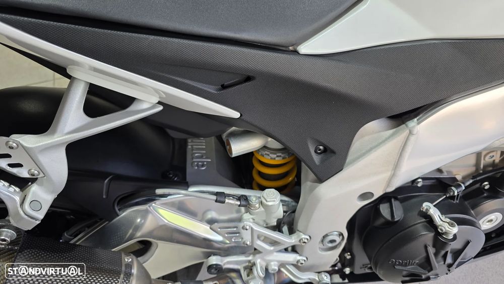 Aprilia RSV 4 R APRC (1 Dono) - 15