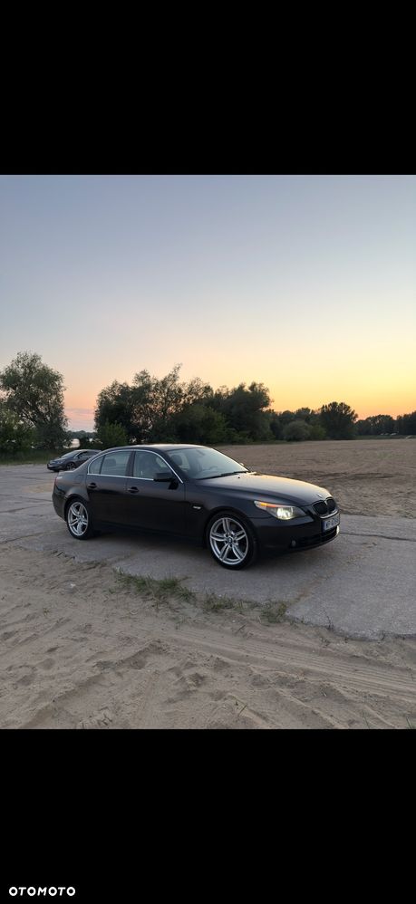 BMW Seria 5 2005 photo 3