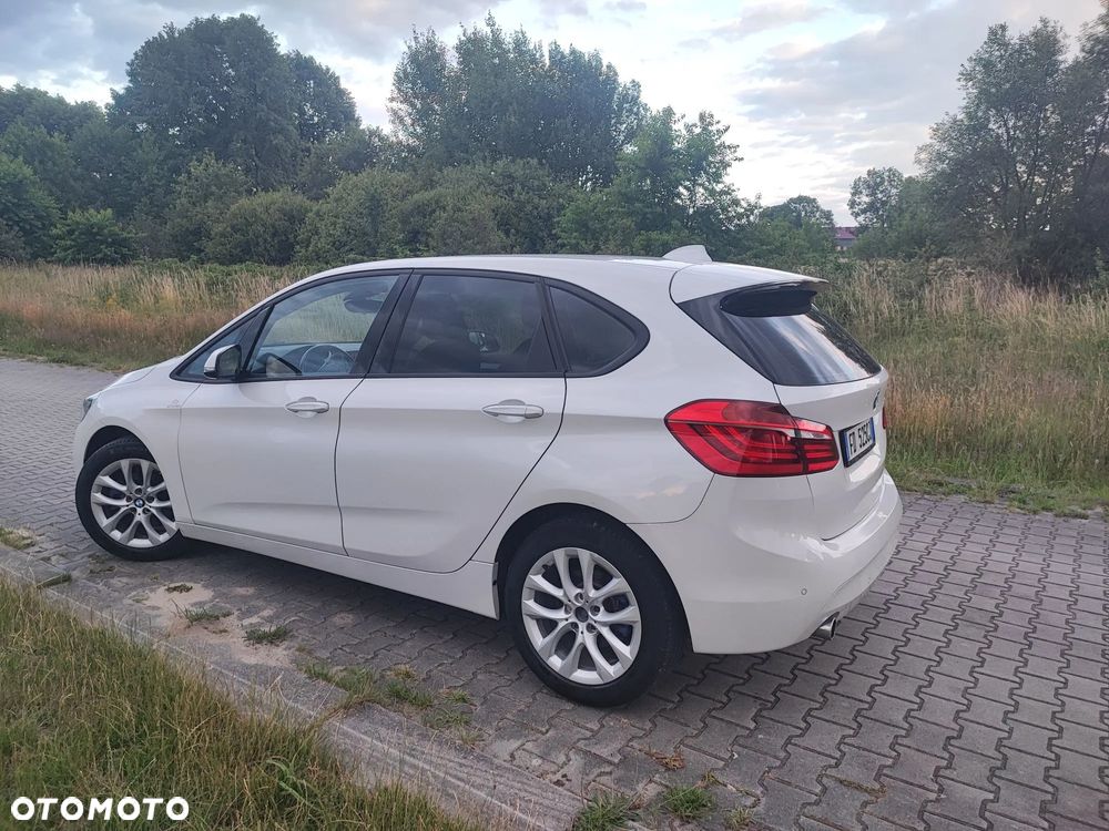 BMW Seria 2 216d Advantage - 4