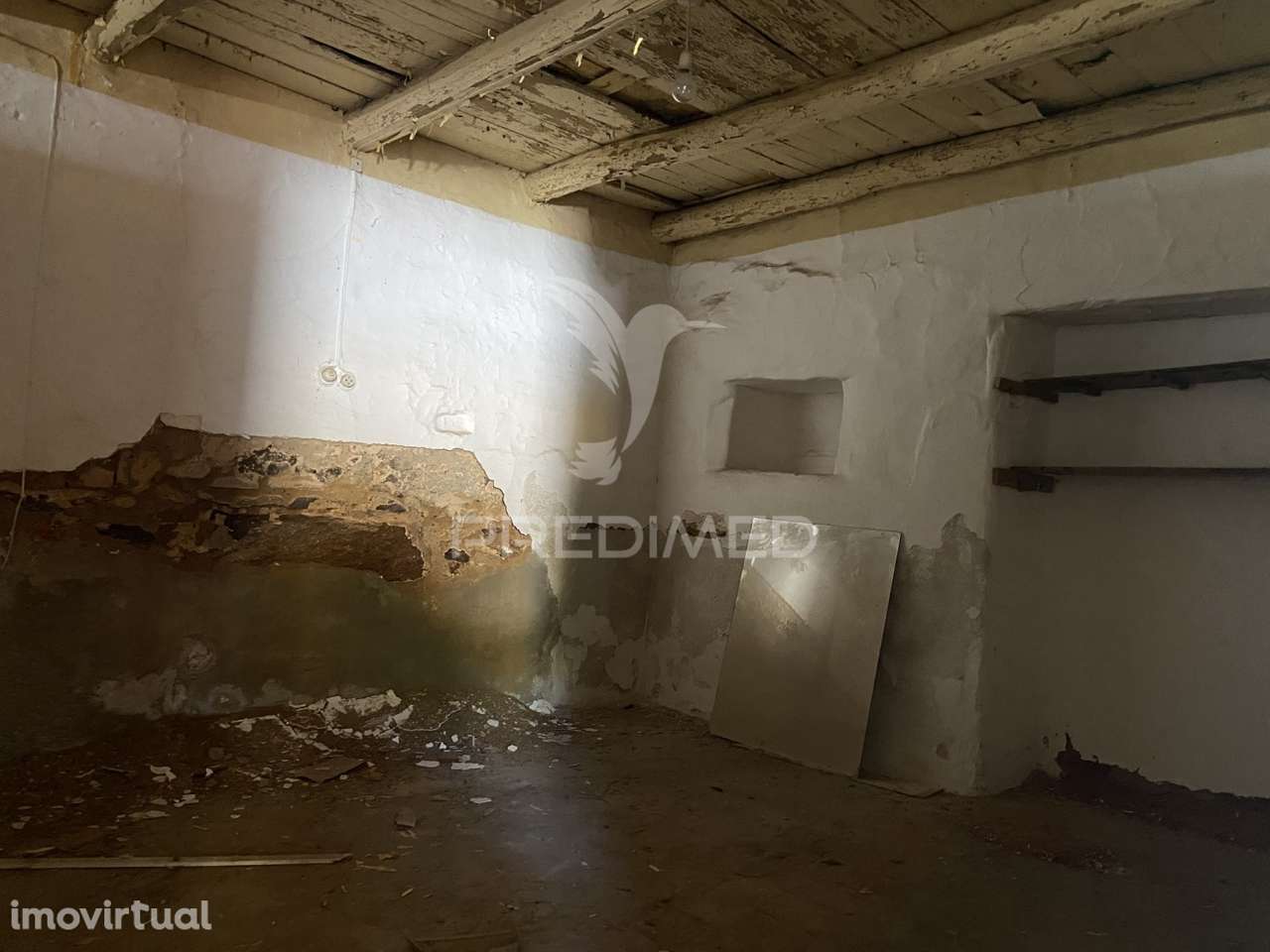 Moradia T1 com Garagem para Recuperação, em Alandroal - Grande imagem: 5/14