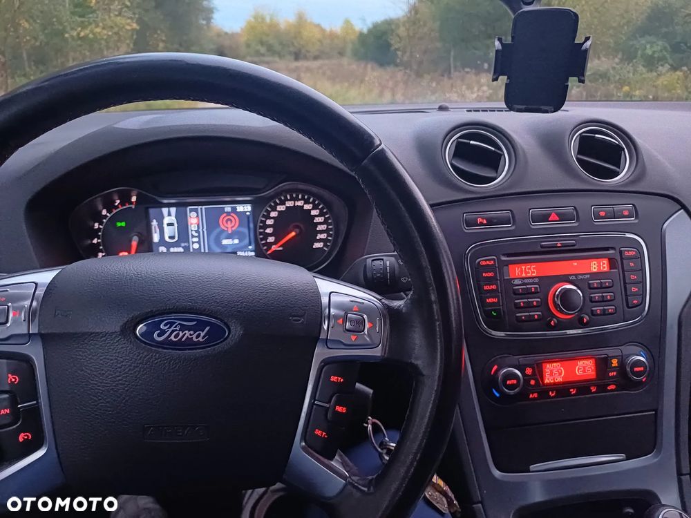 Ford Mondeo 1.6 T Platinium X Plus (Titanium) - 13