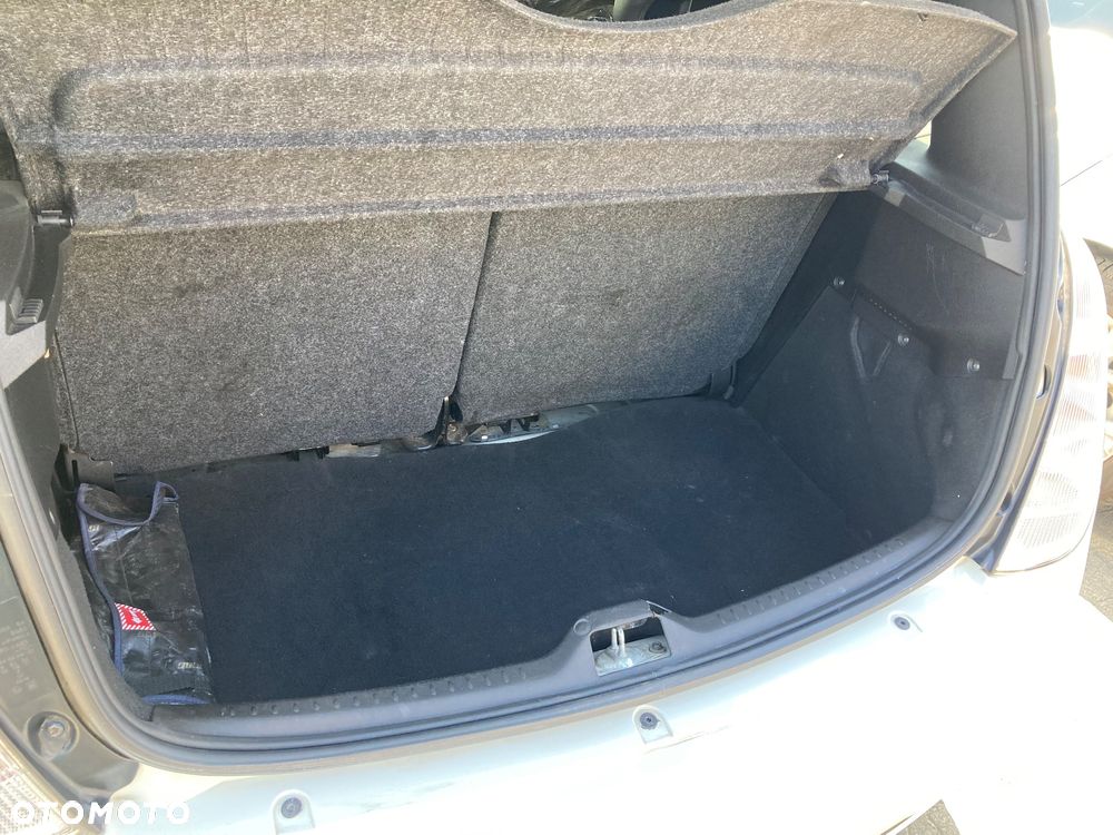 Lancia Ypsilon 1.4 16V Versus (4 os.) - 18