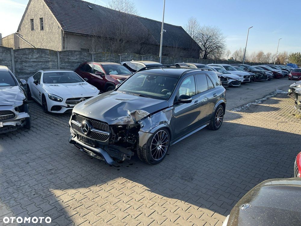 Mercedes-Benz GLE 400 d 4Matic 9G-TRONIC AMG Line - 3