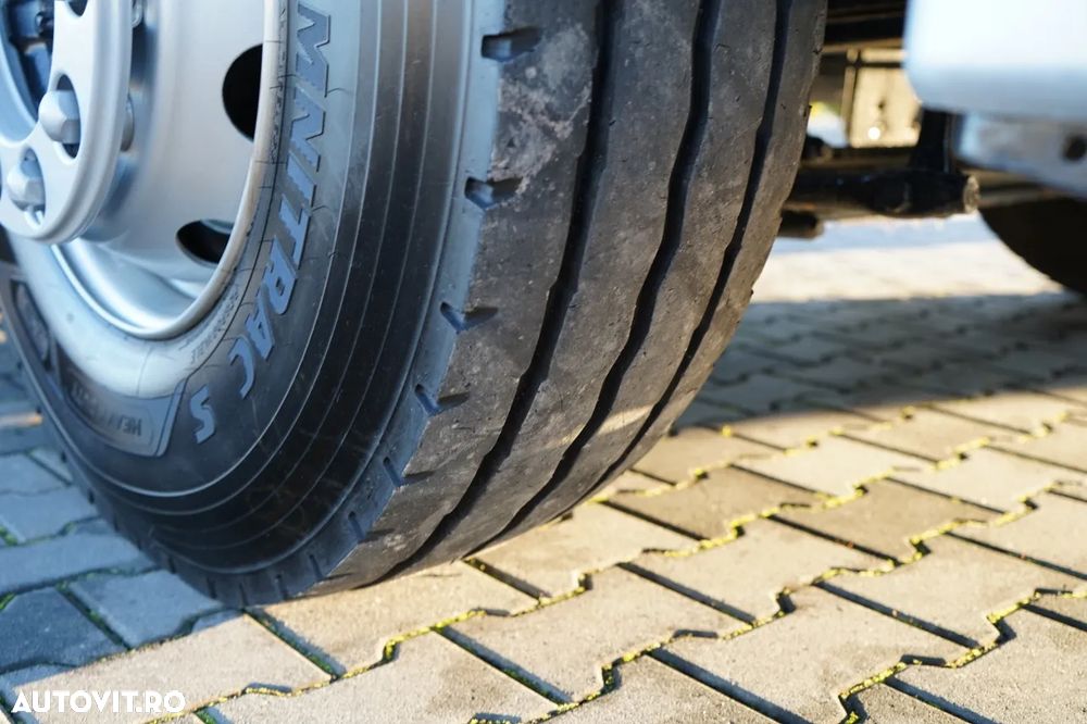 MAN TGS 26.440 / AUTOCARNIER / MARREL AL TAM 20U / 20 T / 6x2 / PUNTE DE DIRECȚIE RIDICABILĂ / ANVELOPE 100% / EURO 6 - 26