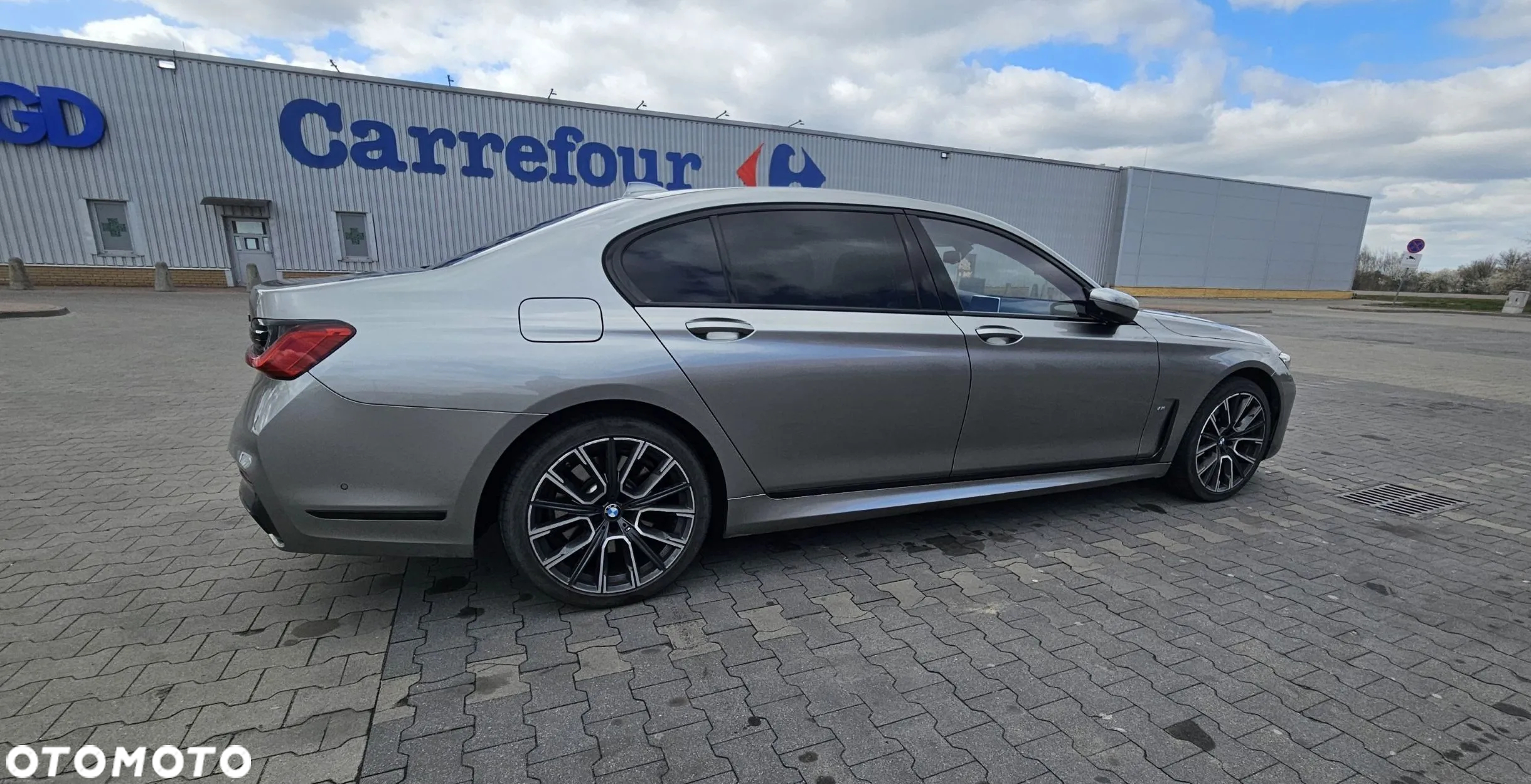 BMW Seria 7 750Li xDrive sport - 8