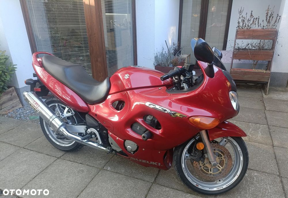Suzuki GSX - 9