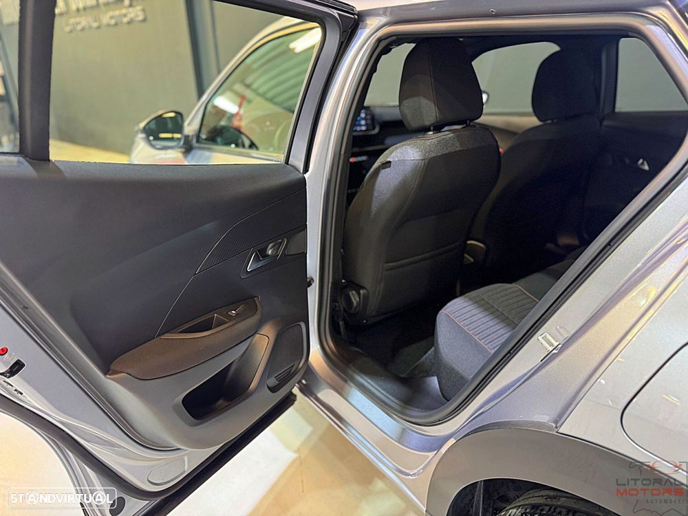 Peugeot 2008 1.2 PureTech Active - 16