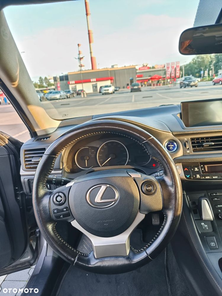 Lexus CT 200h Elite - 2