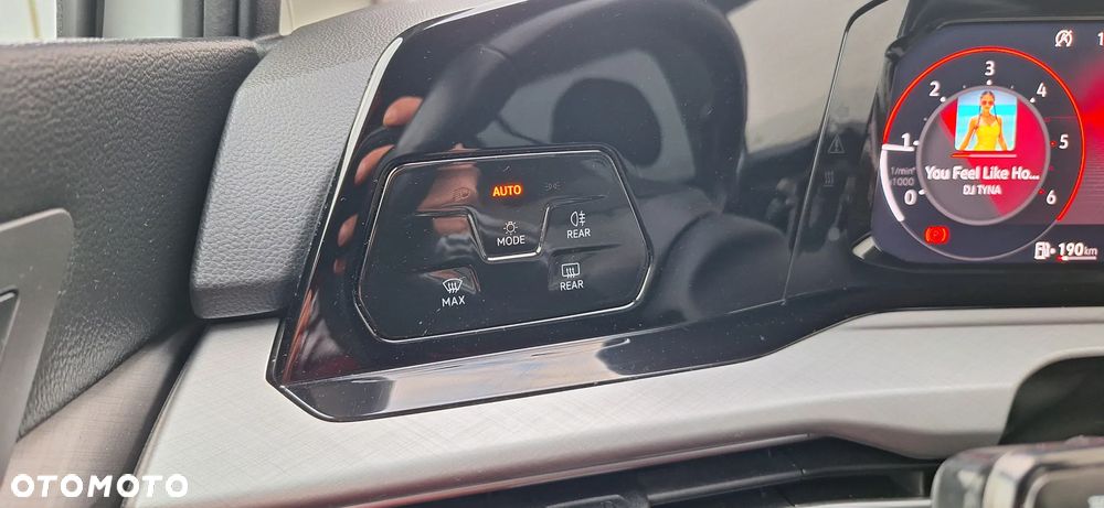 Volkswagen Golf 2.0 TDI Life - 23
