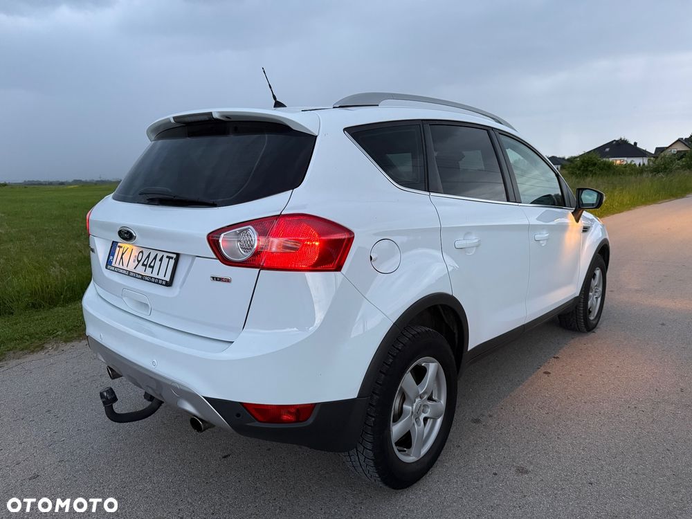 Ford Kuga 2.0 TDCi 4x4 Titanium - 11