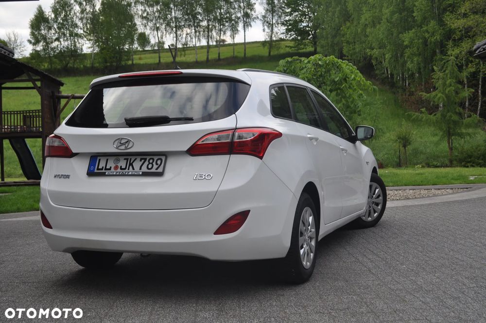 Hyundai i30 blue 1.4 Classic - 9