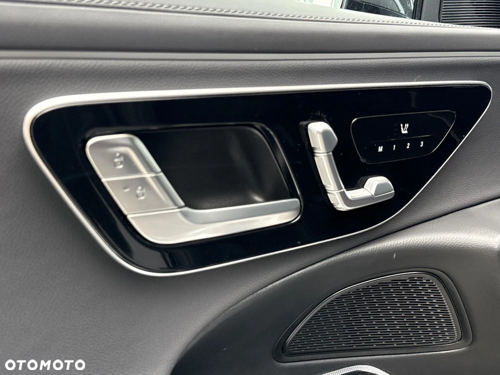 Mercedes-Benz Klasa E 300de 4Matic 9G-TRONIC Edition AMG Line - 20