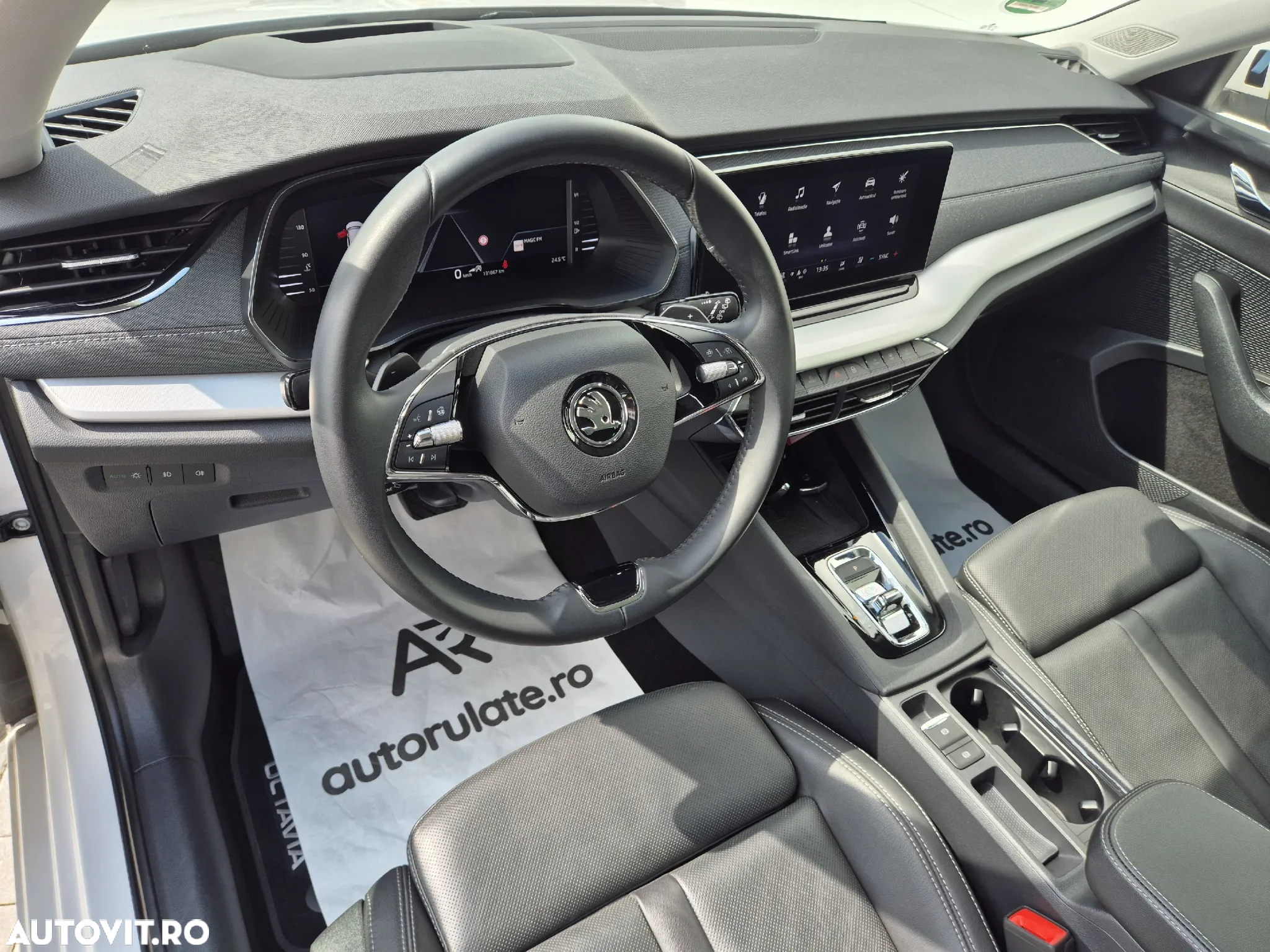 Skoda Octavia Combi 2.0 TDI DSG Style - 9