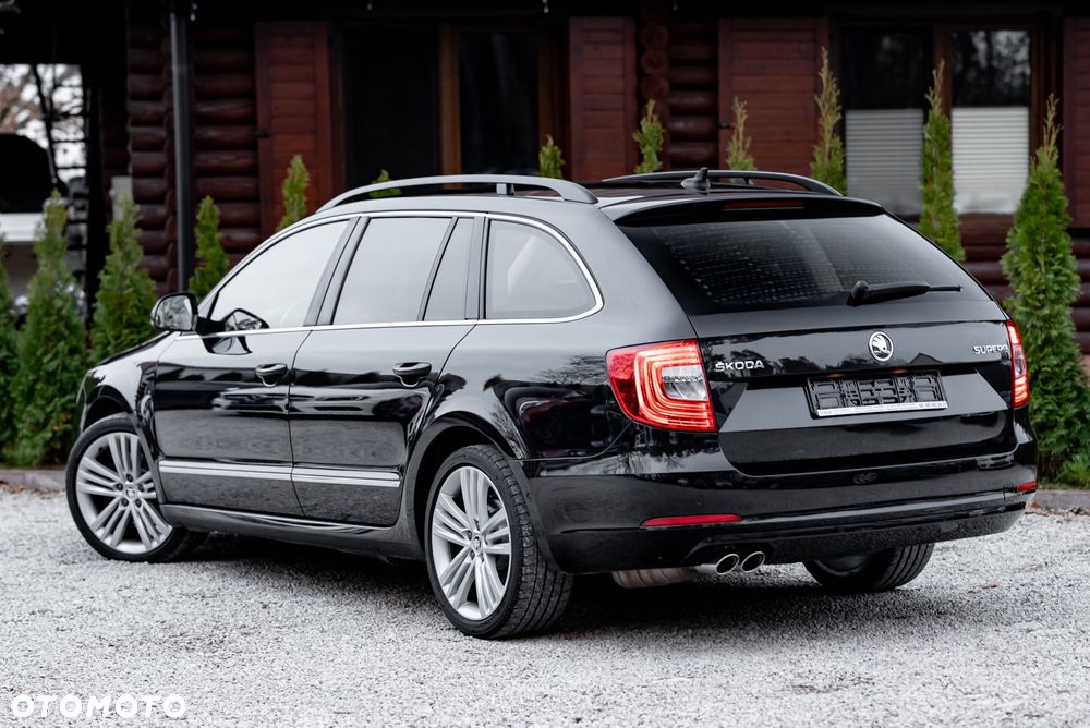 Skoda Superb 2.0 TDI Green tec 4x4 DSG Elegance - 12