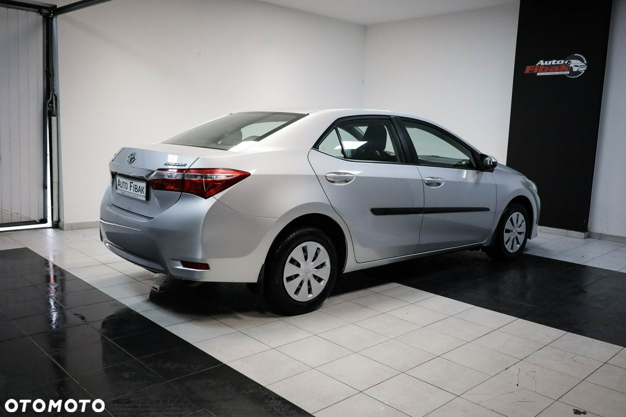 Toyota Corolla - 7