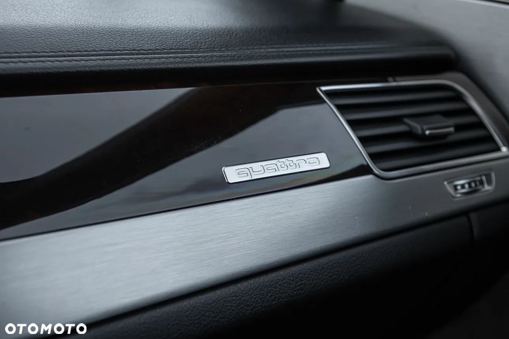 Audi A8 4.0 TFSI cylinder on demand quattro tiptronic - 22