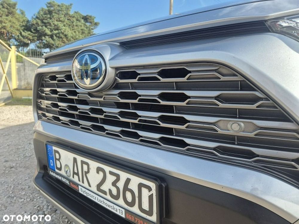 Toyota RAV4 - 10