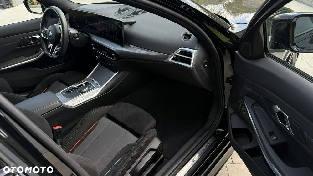 BMW Seria 3 330i xDrive M Sport sport - 24