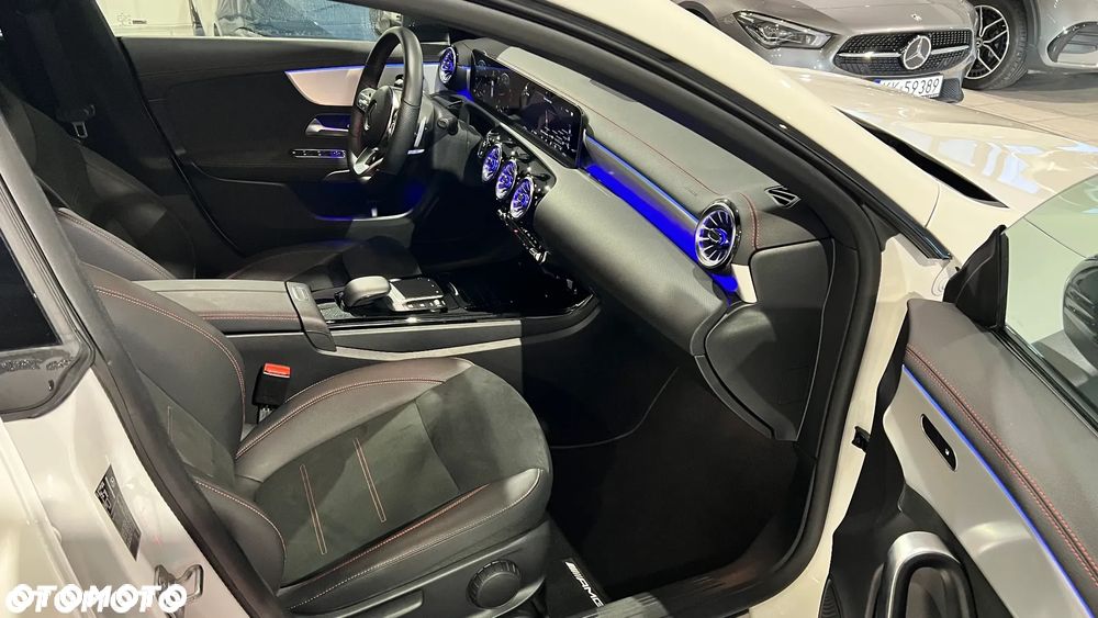 Mercedes-Benz CLA 200 AMG Line 7G-DCT - 18