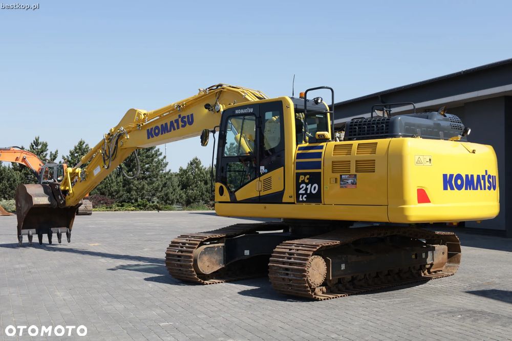 Komatsu PC210LC-11 - 35