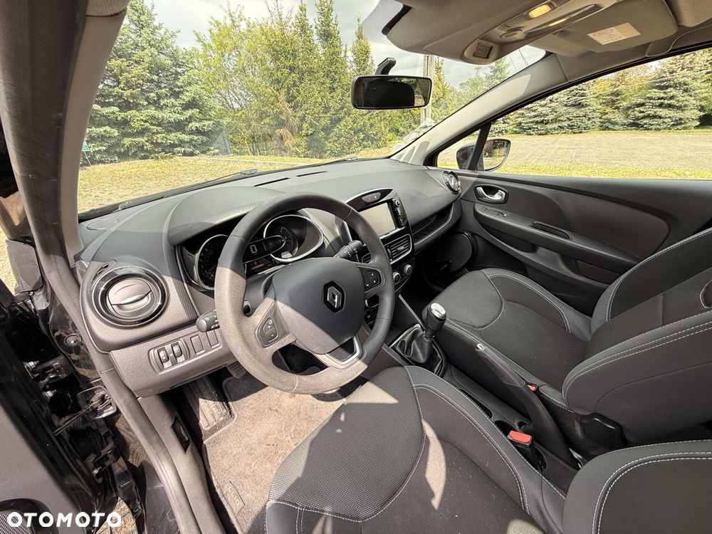 Renault Clio - 15