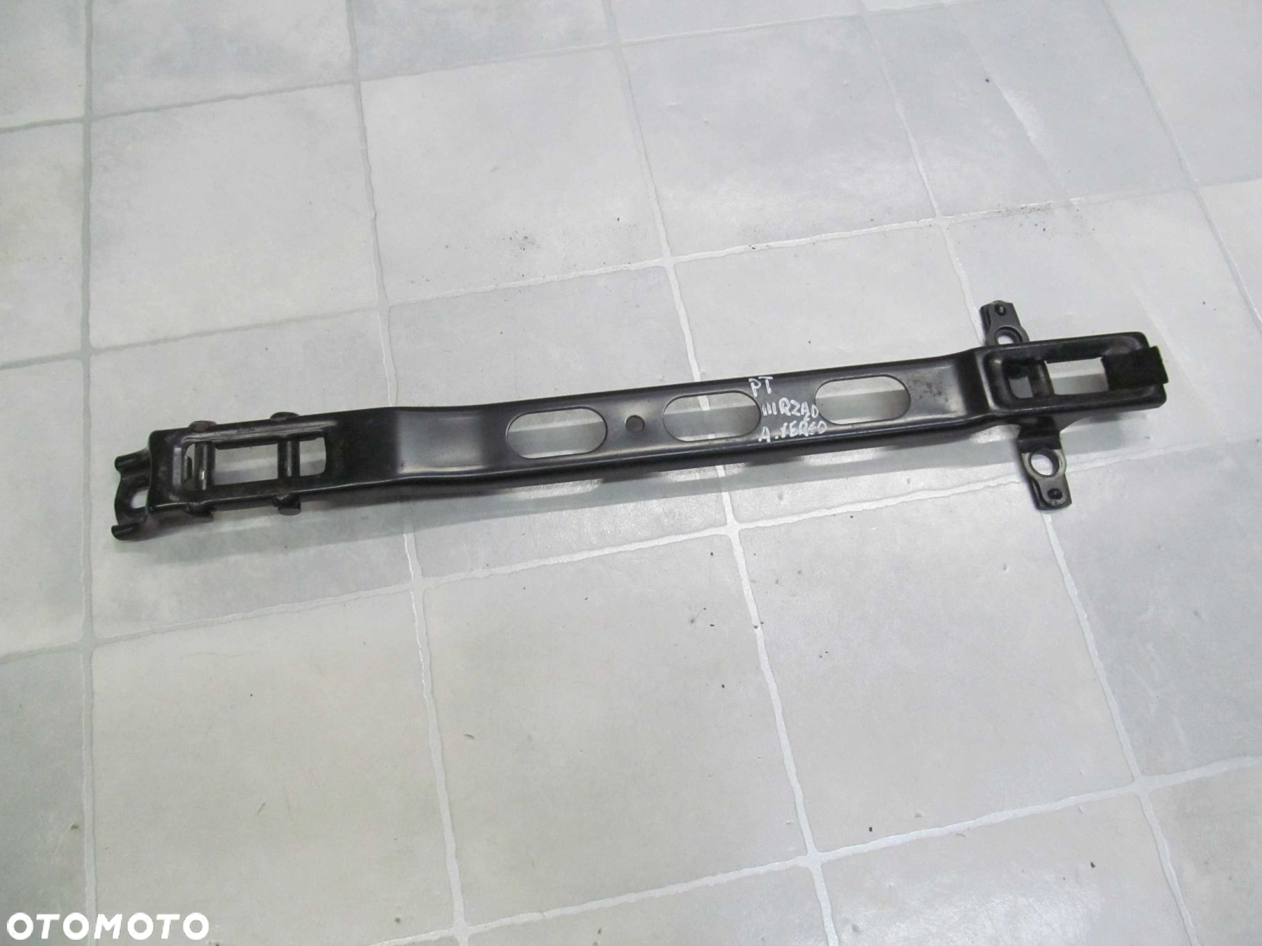 TOYOTA AVENSIS VERSO MOCOWANIE FOTELA TYL III RZAD PRAWY 01-07 - 5