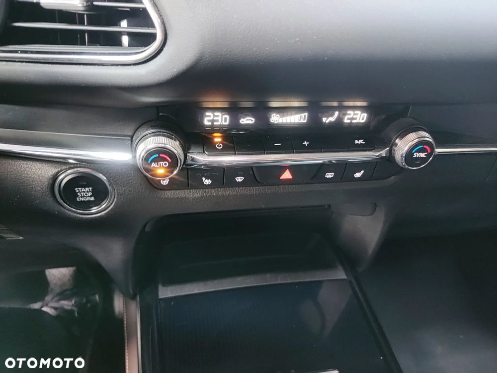 Mazda CX-30 SKYACTIV-X 2.0 M-Hybrid 100th Anniversary - 21