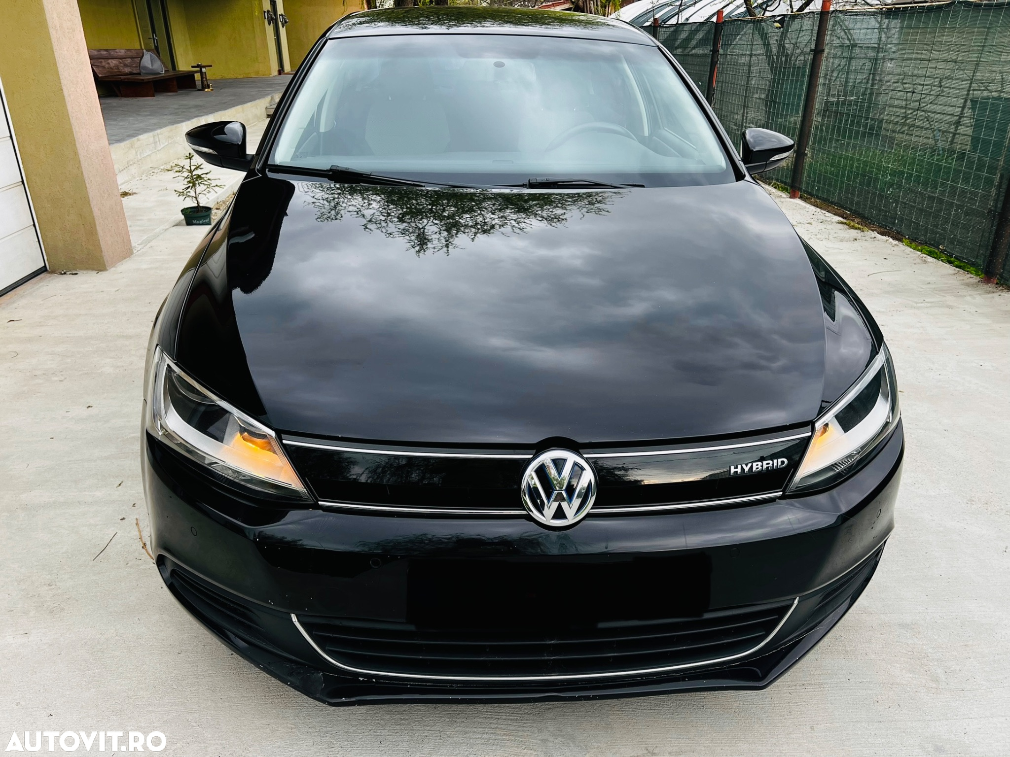 Volkswagen Jetta 1.4 Hybrid DSG Comfortline - 2