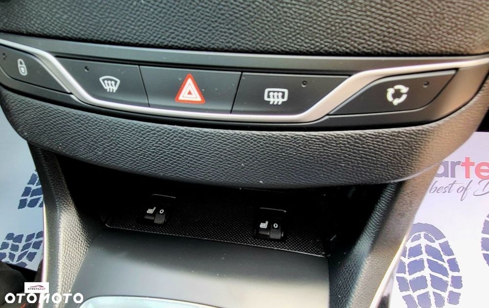 Peugeot 308 - 23