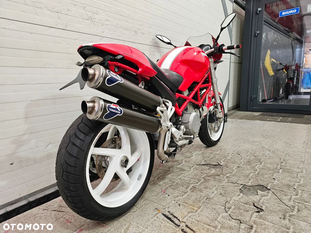 Ducati Monster - 18