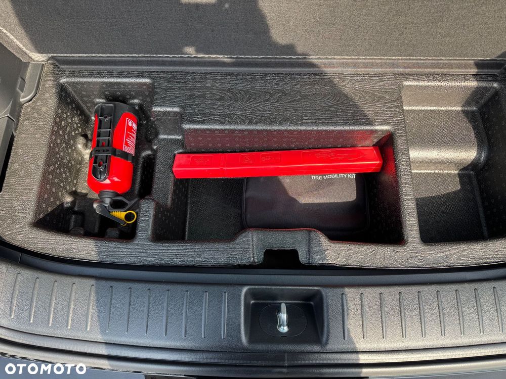 Kia Sportage 1.6 T-GDI MHEV Business Line 2WD DCT - 38