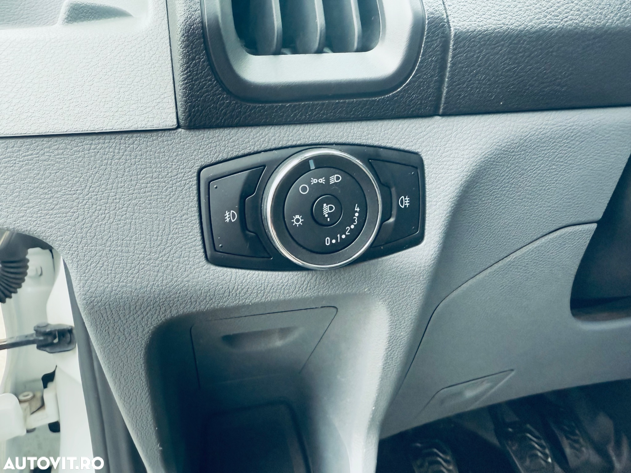 Ford Transit 310 L2H2 VA Trend - 19
