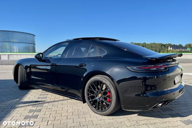Porsche Panamera - 12