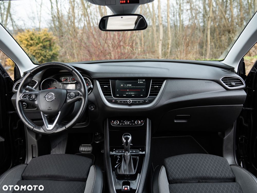 Opel Grandland X 1.6 Start/Stop Automatik Business INNOVATION - 32