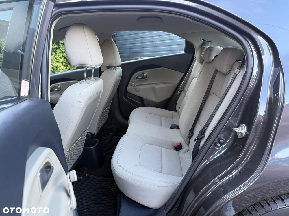 Kia Rio 1.2 M - 20