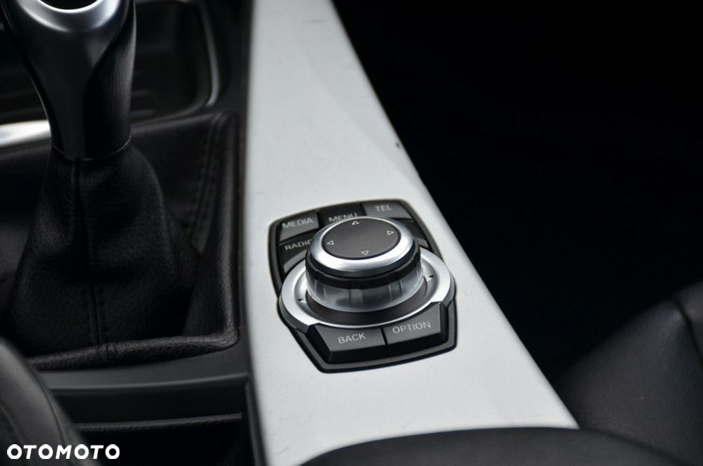 BMW Seria 3 - 35