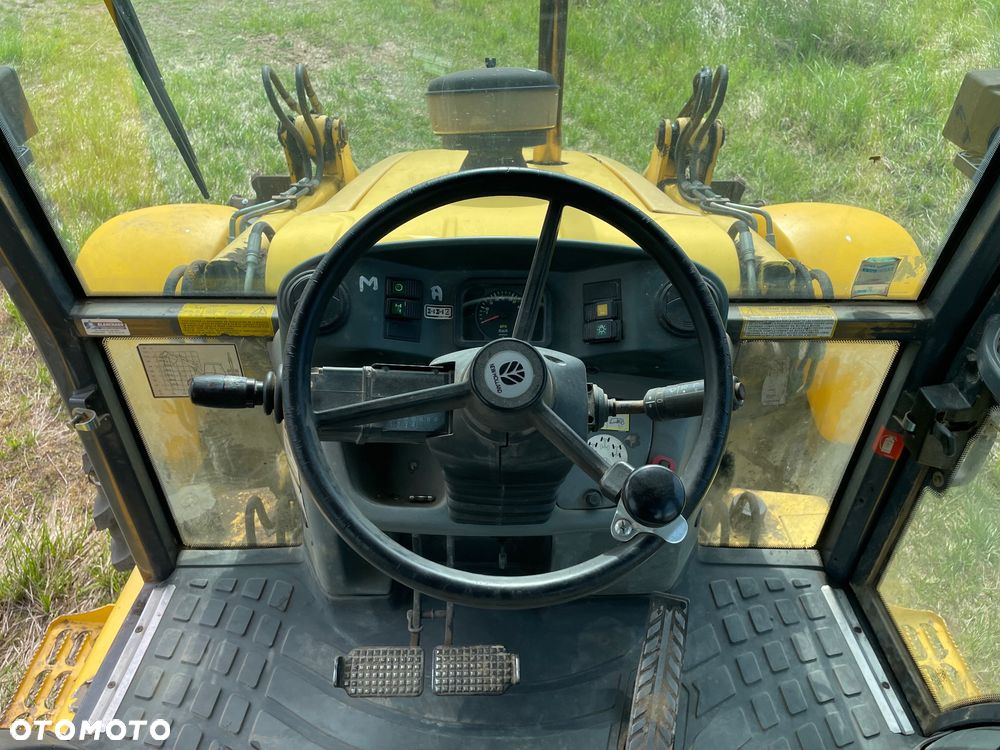 New Holland LB115-4PS - 10