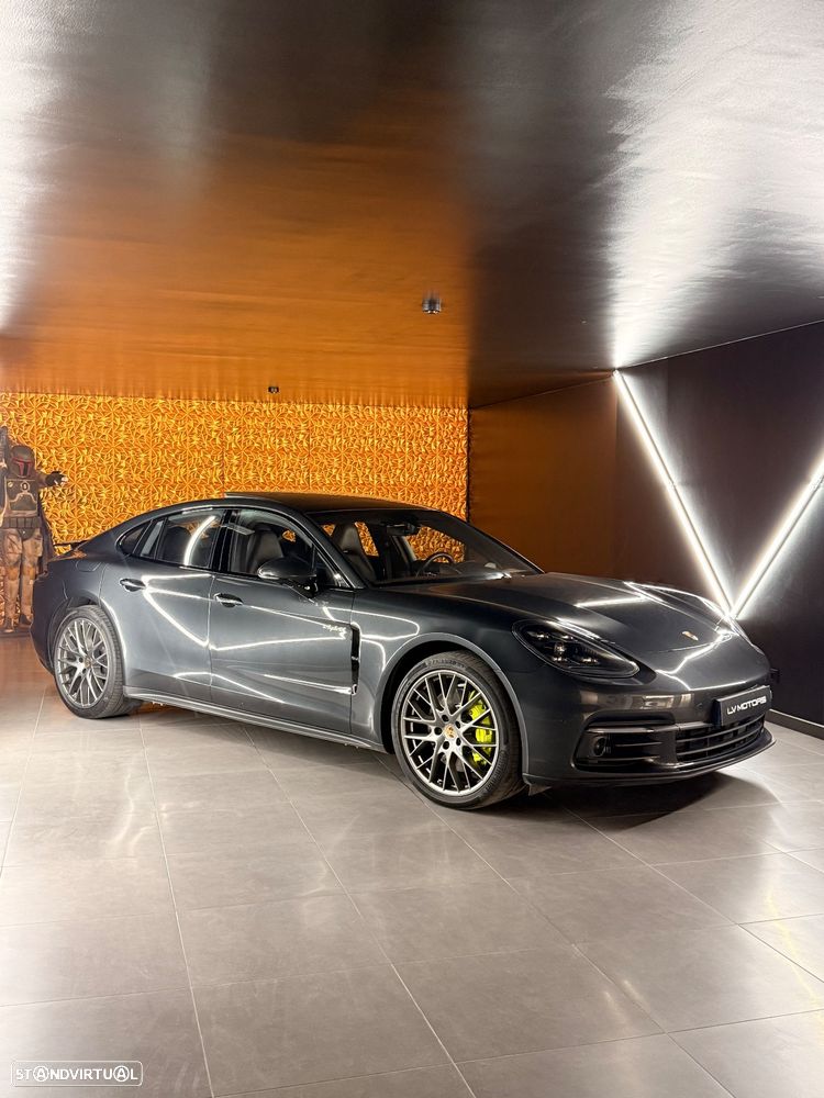 Porsche Panamera 4 E-Hybrid Executive - 1