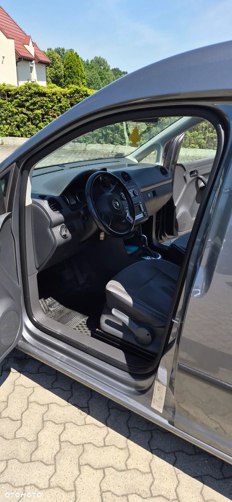 Volkswagen Caddy Highline Mixt DSG - 15