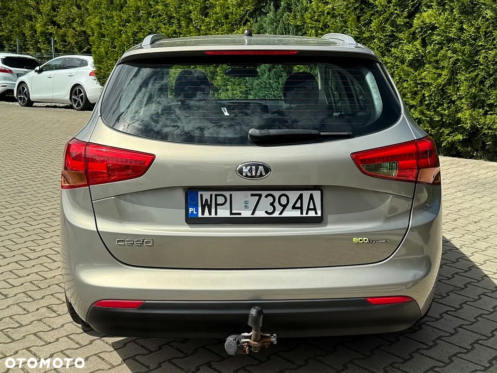 Kia Ceed 1.6 GDI XL - 11