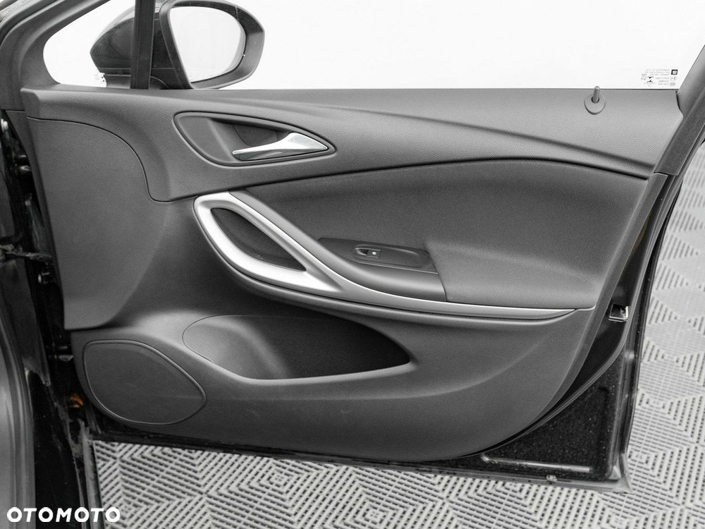 Opel Astra V 1.4 T Enjoy S&S - 29