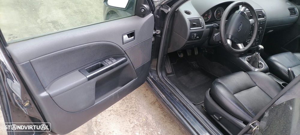 Ford Mondeo - 9