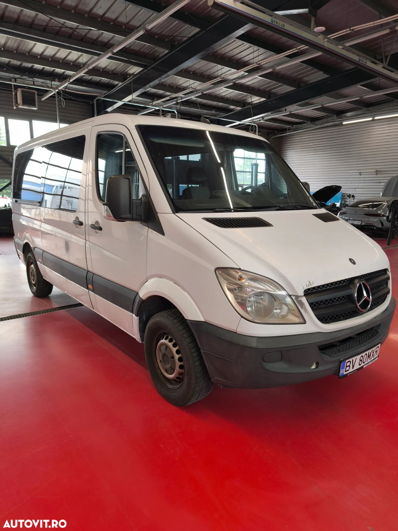 Mercedes-Benz Sprinter - 2