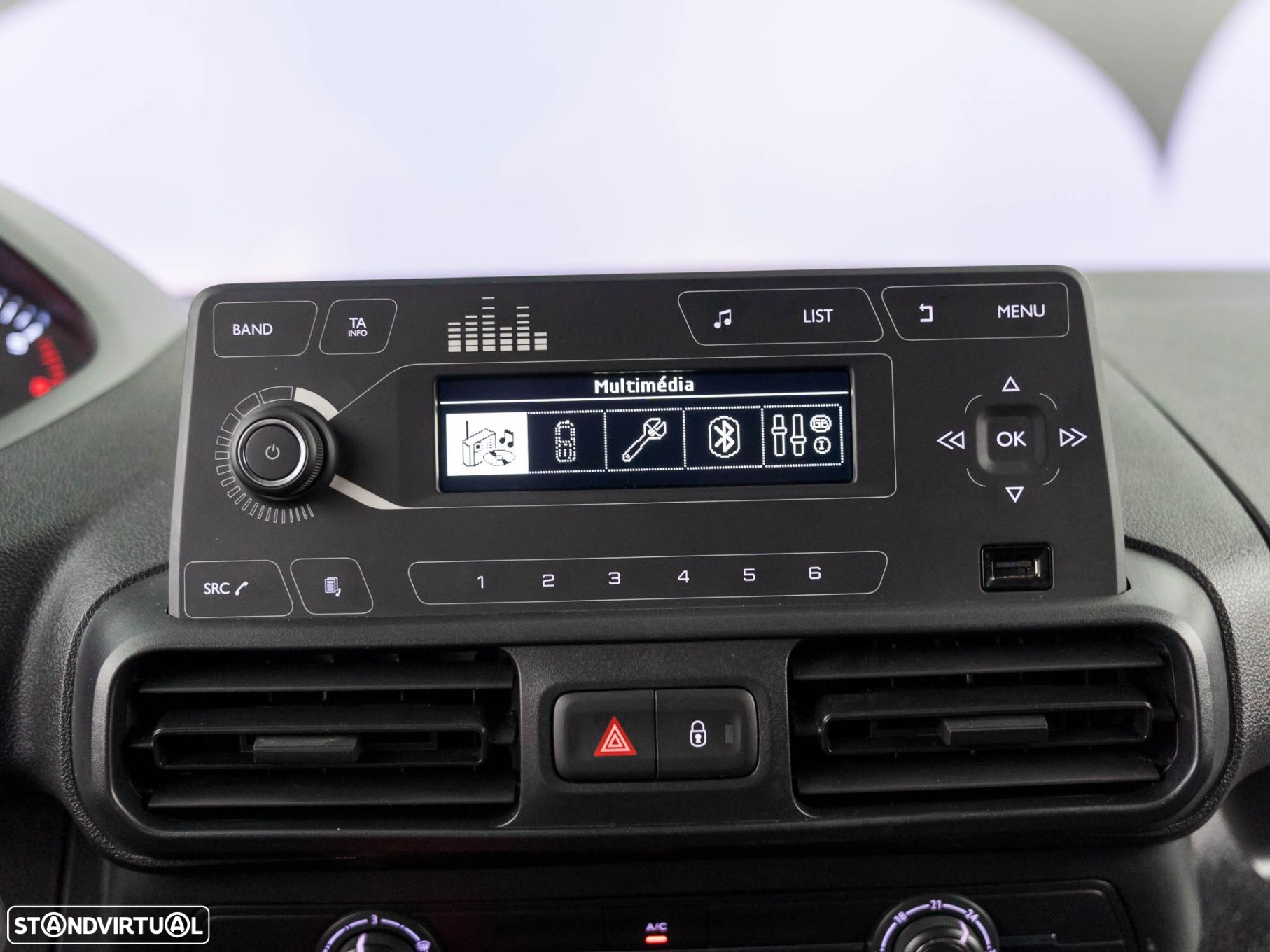 Peugeot Partner 1.5 BlueHDi Pro Standard - 24