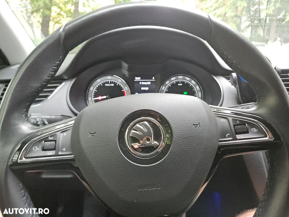 Skoda Octavia Combi 1.0 TSI DSG Style - 9
