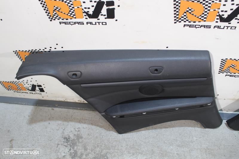 Quartela / Forra Da Porta Bmw 3 Cabriolet (E93)  Quartela Traseira Bmw - 3
