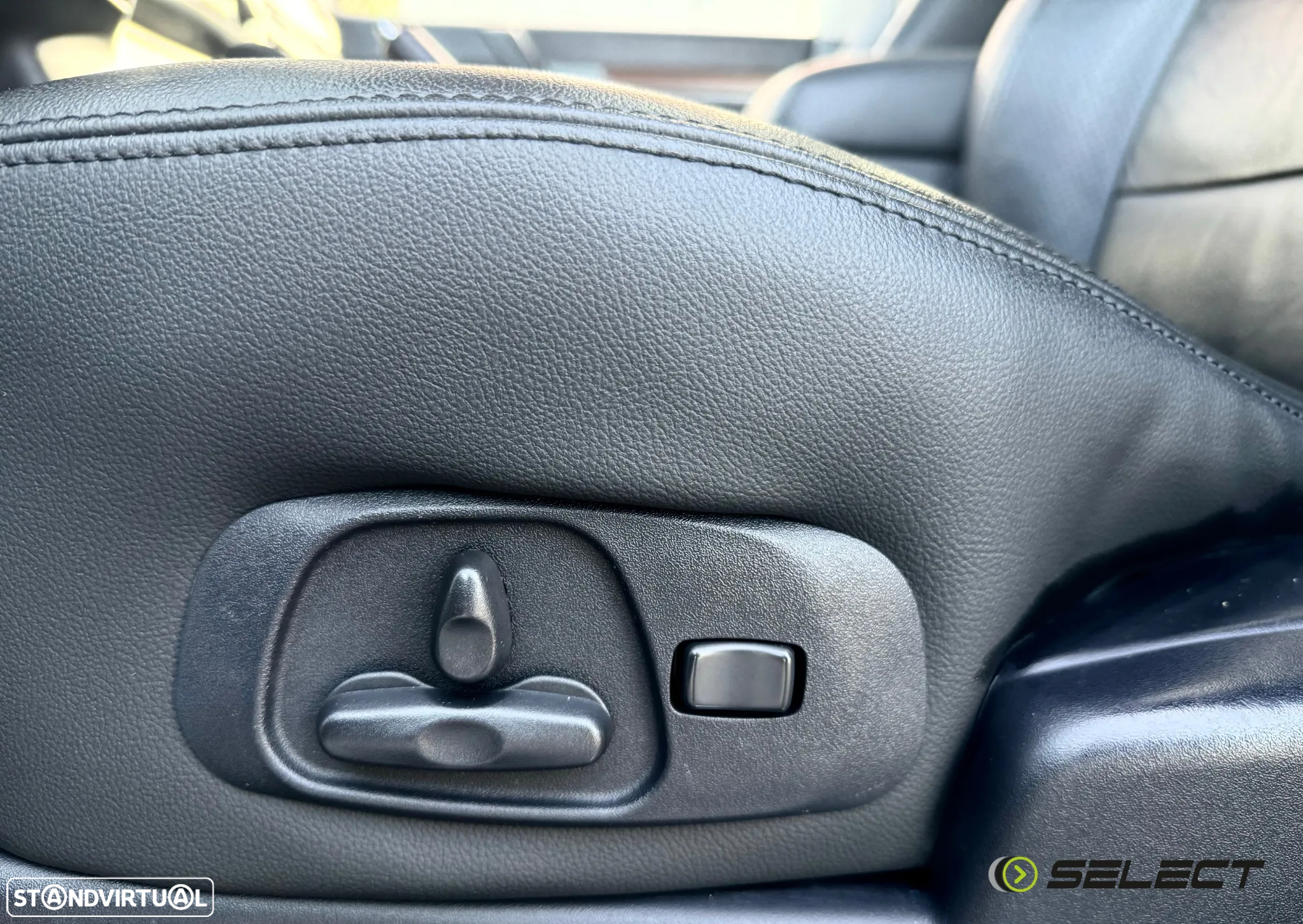 Mitsubishi Pajero 3.2 DI-D Intense CA - 37