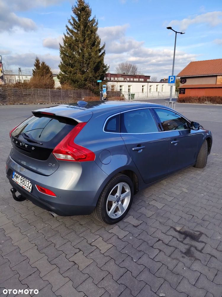 Volvo V40 D4 Summum - 4